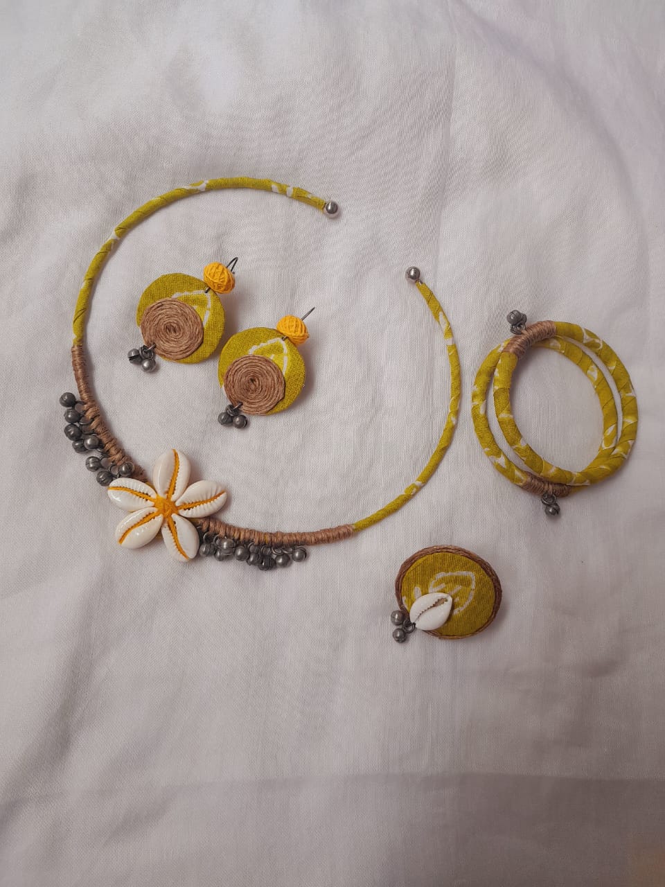 Hansuli Green Choker Set